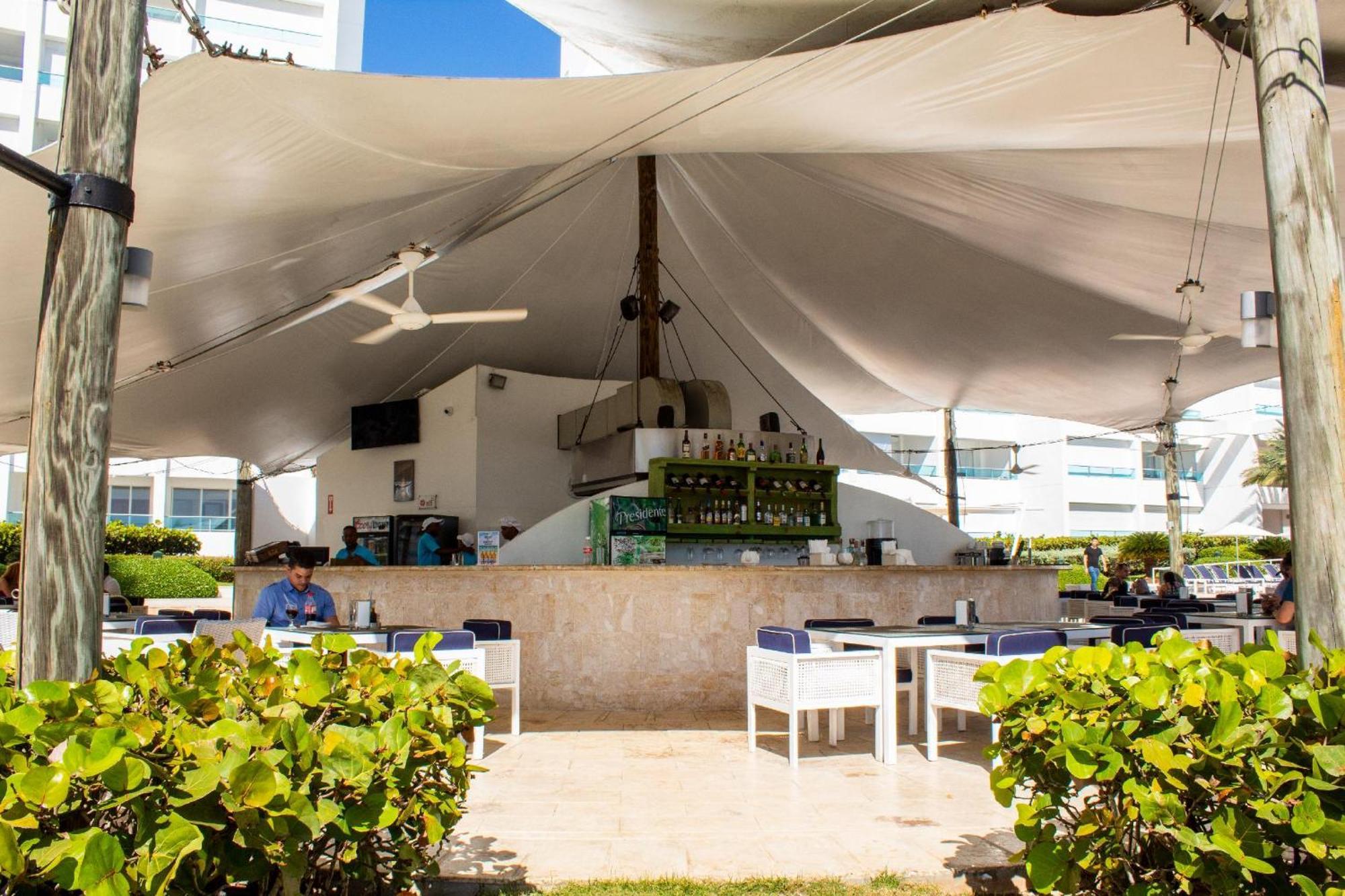 Marbella Juan Dolio Beachfront Exteriör bild